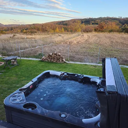 W Slonecznikach, Jacuzzi, Quady, Gory בית נופש