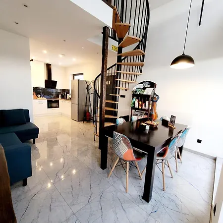 W Slonecznikach, Jacuzzi, Quady, Gory * Debowina